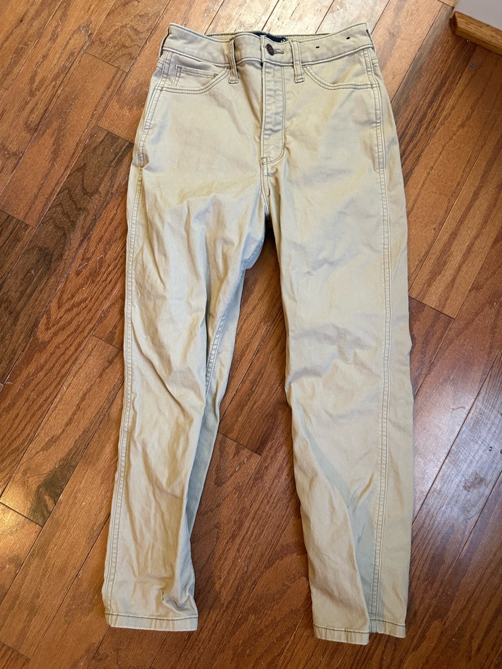 Hollister Women’s Pants in Light Khaki